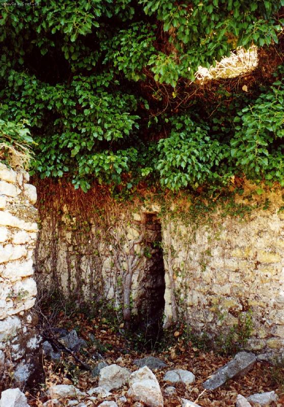 Foto: Svatyn�-Ruiny kl�tera na Lefkad�