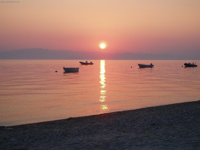 Foto: v�chod slunce na poloostrovem-chalkidiki