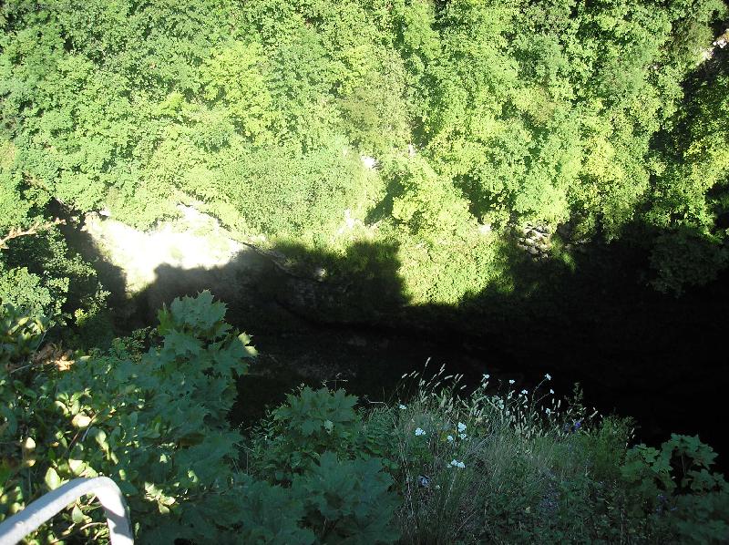 Foto: Macocha-Pohled do ch�t�nu Macochy