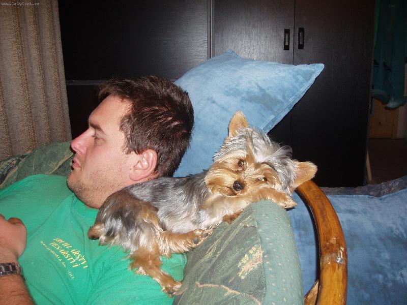 Foto: Terinka a p�n��ek.-Takhle nejrad�ji odpo��v�m!