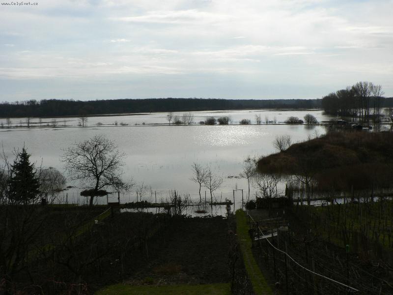 Foto: Z�plavy b�ezen 2006, Ji�n� Morava