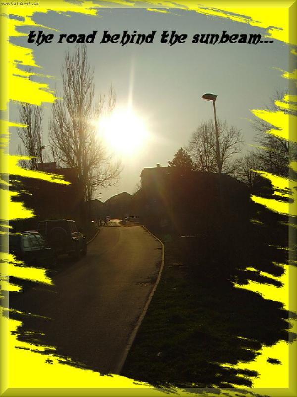Foto: Cesta za slune�n�mi paprsky...