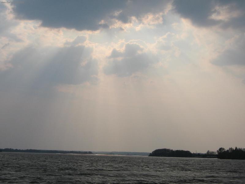 Foto: Pohled z lod�-Novoml�nsk� n�dr� u Pasohl�vek