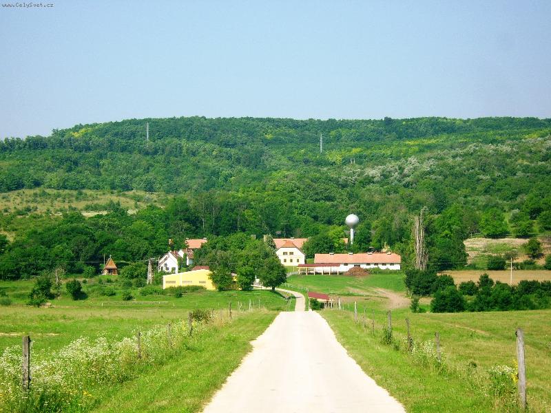 Foto: Ma�arsko v �ervenci